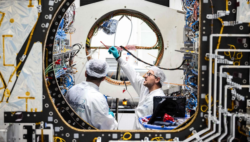 Mood thales